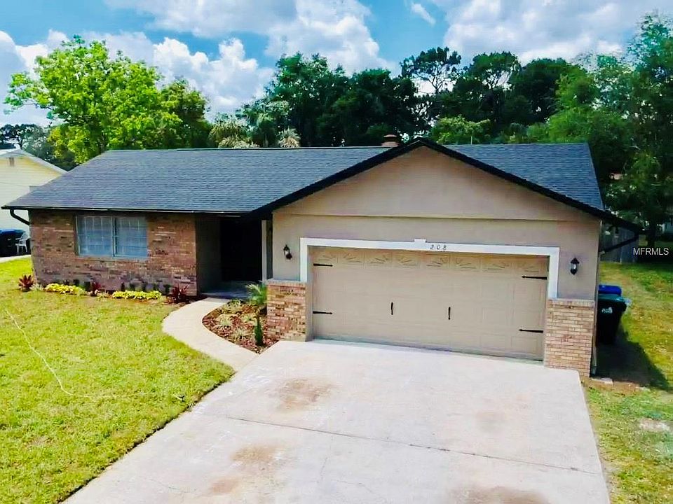 1st image of 208 N Line Dr