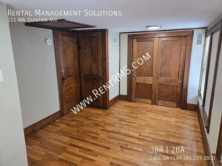 111 NW Quinton Ave — Photo 16