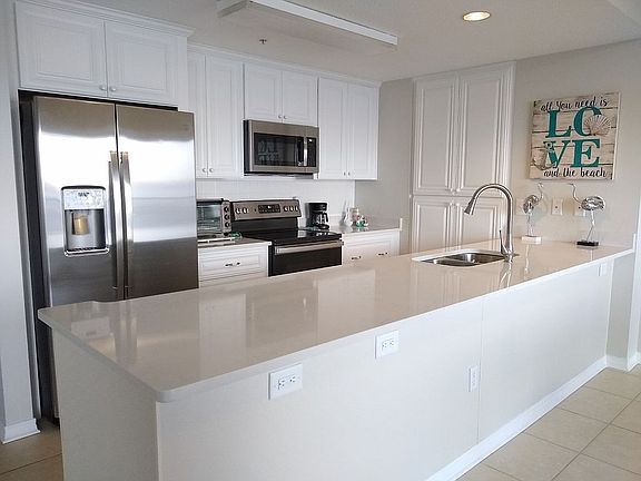 4th image of 751 Pensacola Beach Blvd APT 3E