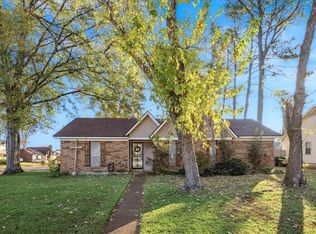 3948 Robin Hill Dr, Bartlett, TN 38135