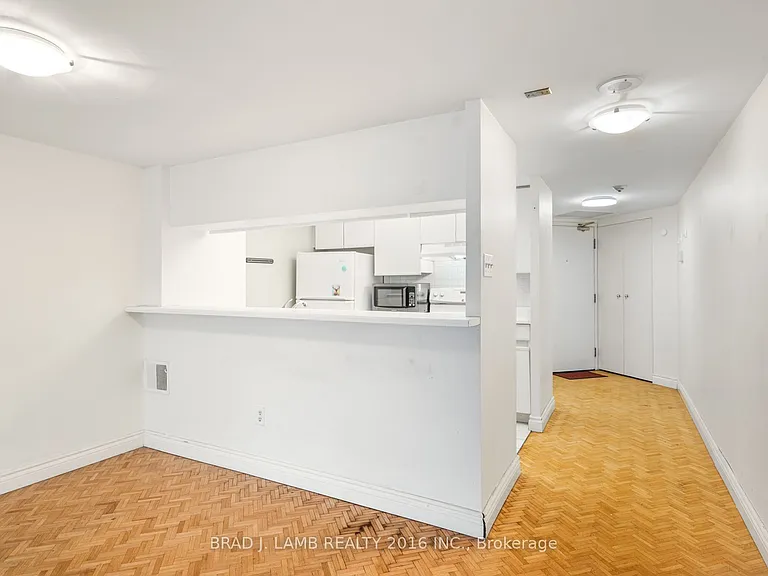 1001 Bay St #2709 — Photo 12