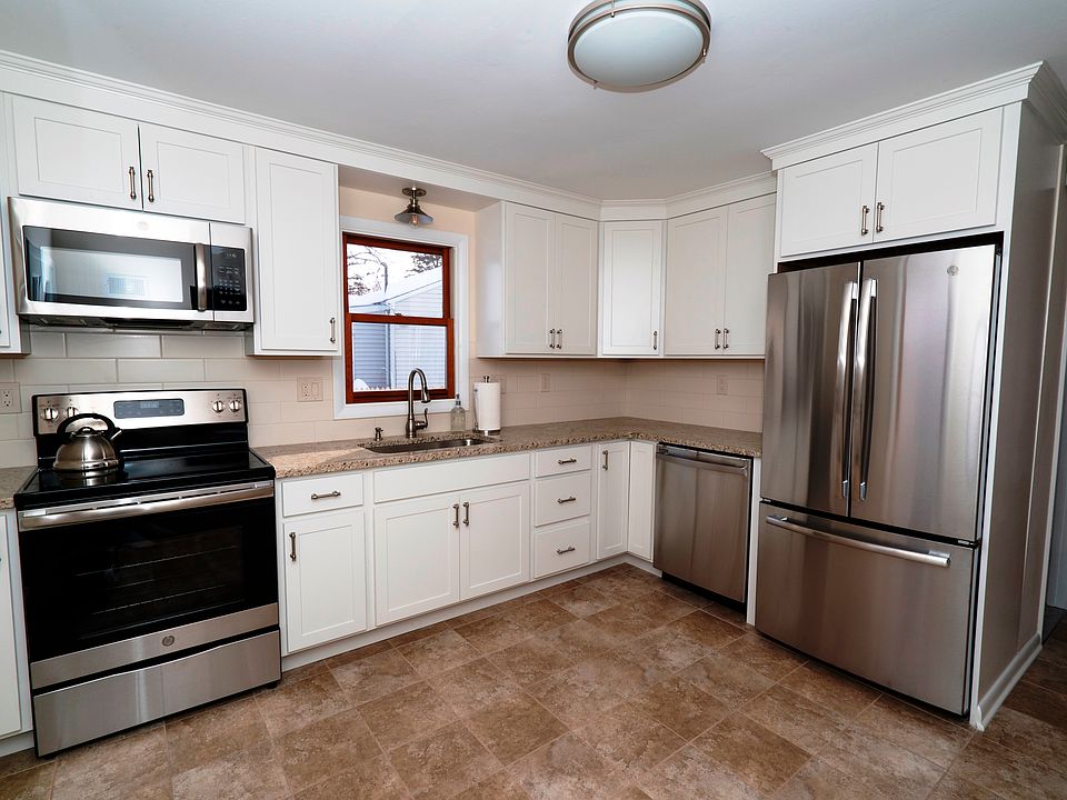 27 Swayze Dr, Latham, NY 12110 Zillow