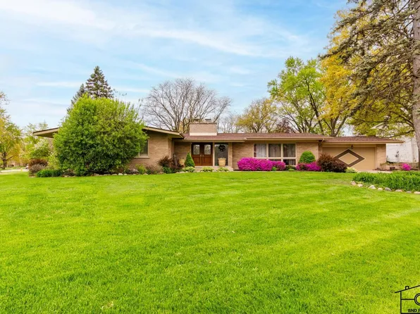 2312 Robertson Ln, Flossmoor, IL 60422