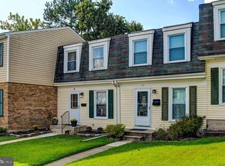8 Pickens Ct, Nottingham, MD 21236