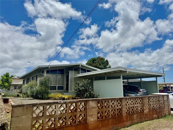 1519 Maluawai St, Pearl City, HI 96782