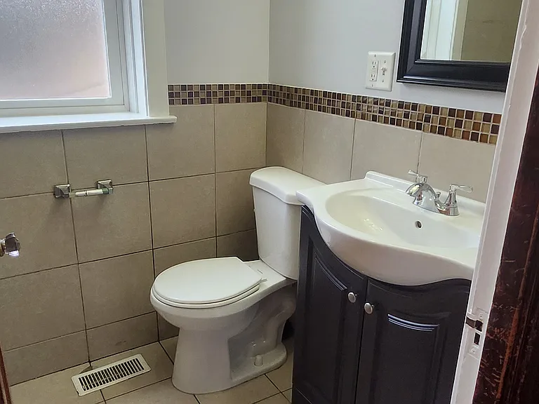 4854 W Potomac Ave #1 — Photo 7