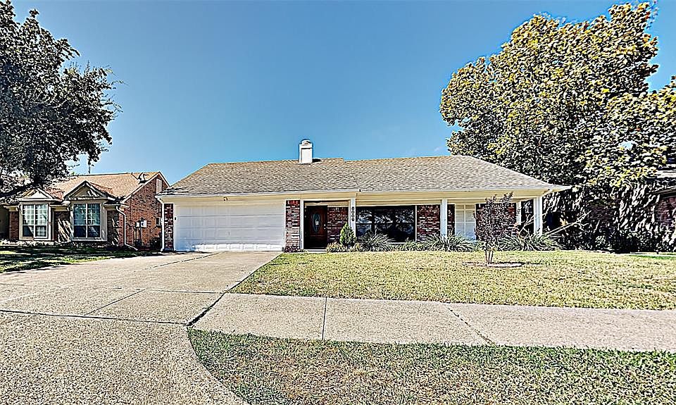 1st image of 8009 Azzurra Dr