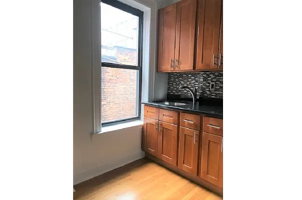 Rented by City Connections Realty | media 33