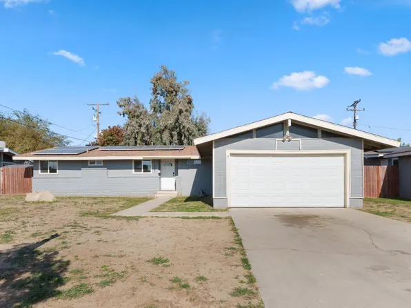 1004 E Myrtle St, Hanford, CA 93230