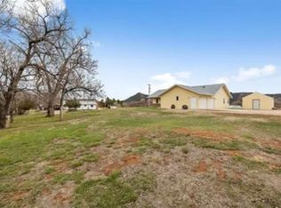 504 S 19th St, Hot Springs, SD 57747