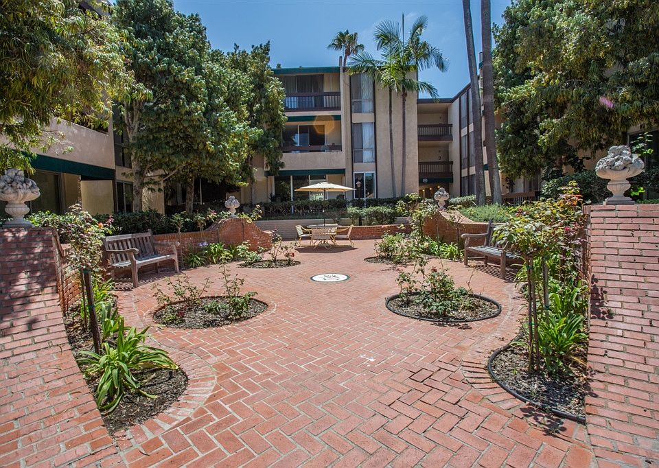 1st image of 6455 La Jolla Blvd Unit 318