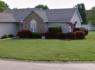 920 Mayfair Dr, Belleville, IL 62221