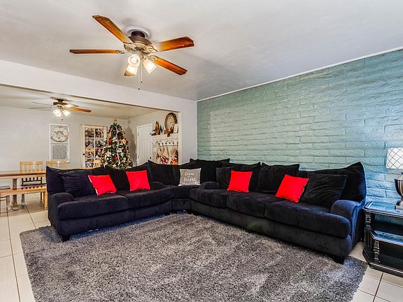 3rd image of 414 S Cabrito Cir
