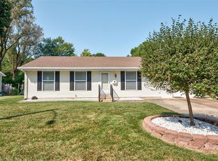 302 Persimmon Dr, O Fallon, IL 62269