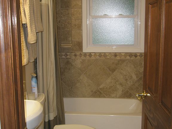 1st Floor Full Bath