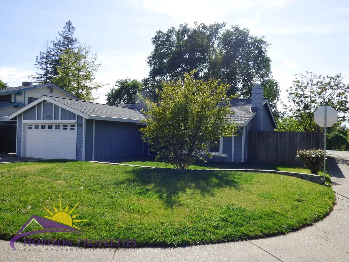 3 Bed 2 Bath 1,317sqft Citrus Heights Home in Wildwood Estates — Photo 4
