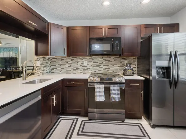 3289 Carambola Cir S #23145, Coconut Creek, FL 33066