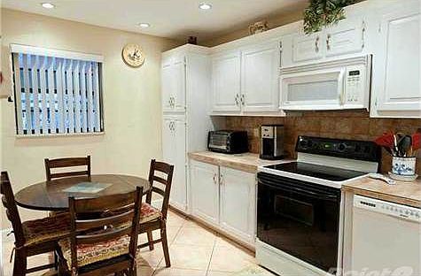 5th image of 4056 Estepona Ave #1
