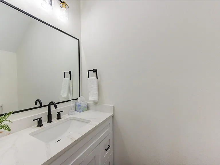 3406 Garapan St #B — Photo 14