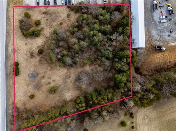 580 Queensway W, Norfolk County, ON N3Y 2M6