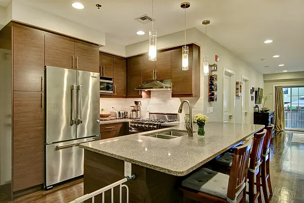 Sold by Keller Williams City Life Realty | media 4