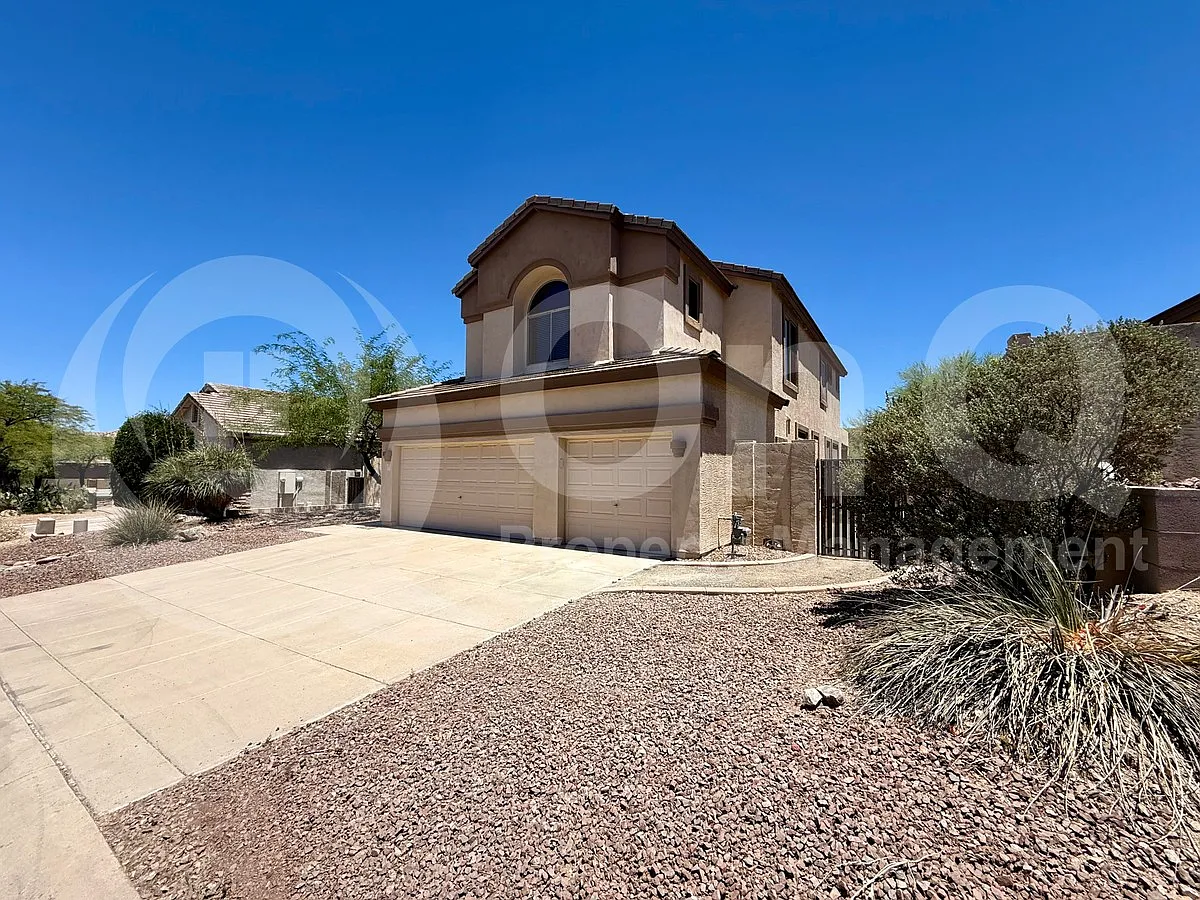 4 bed, 3.0 bath, 2451 sqft, $2,999 — Photo 1