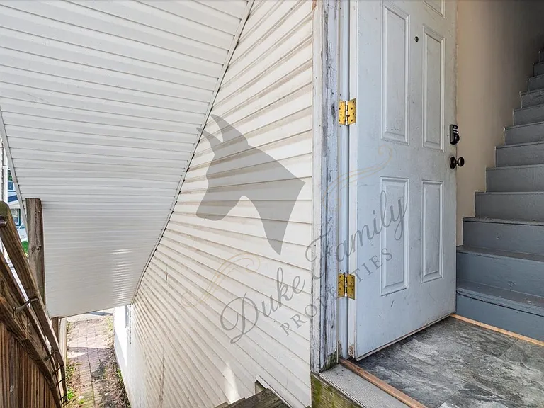 Entrance to the apartment