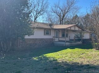 31716 E 723rd Dr, Wagoner, OK 74467
