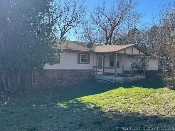 31716 E 723rd Dr, Wagoner, OK 74467