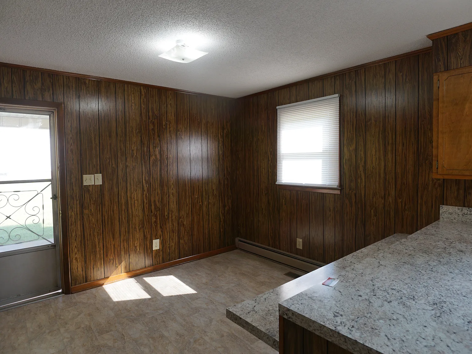 3 bed, 1170 sqft, $1,200 — Photo 3
