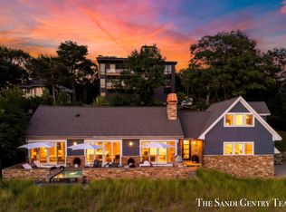 1796 Beach St, Muskegon, MI 49441