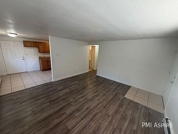 5th image of 2924 Glen Dale Dr APT 6