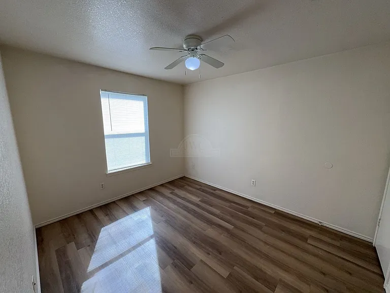 1709 Spring Rose, Killeen — Photo 8