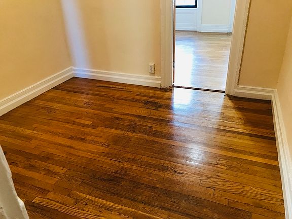 5th image of 321 E 85th St APT 5C