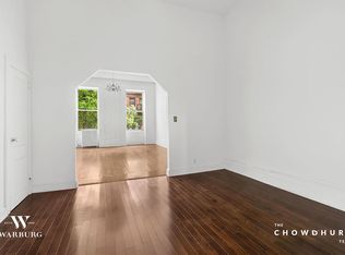 208 E 10th St APT 1, New York, NY 10003