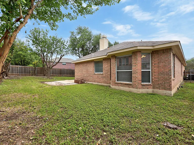 2000 Maize Bend Dr — Photo 32