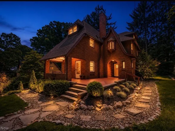 748 Evergreen Dr, Akron, OH 44303