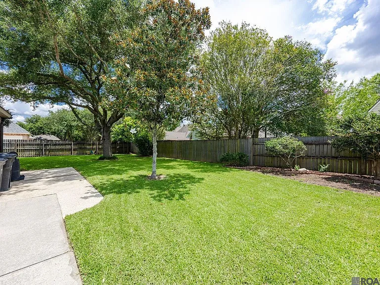 1738 Great Oak Dr — Photo 6
