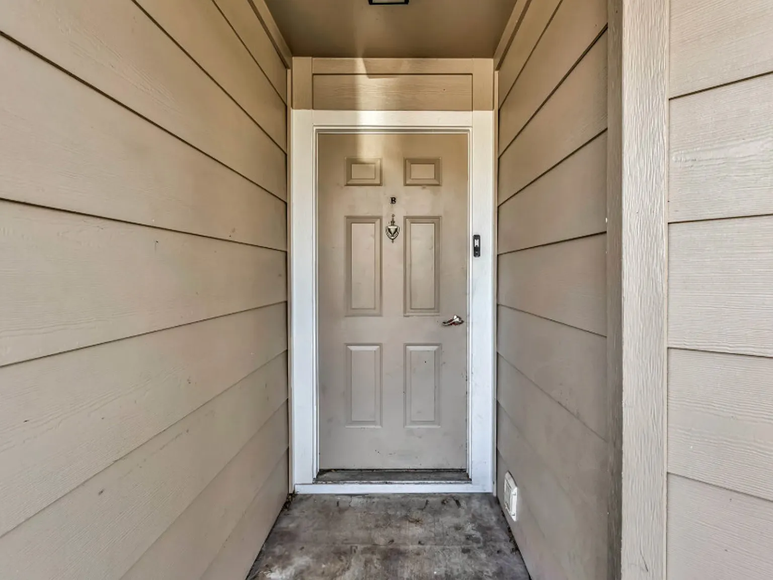 2 bed, 1000 sqft, $1,150 — Photo 2