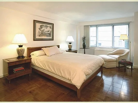 Sold by Stribling | media 19