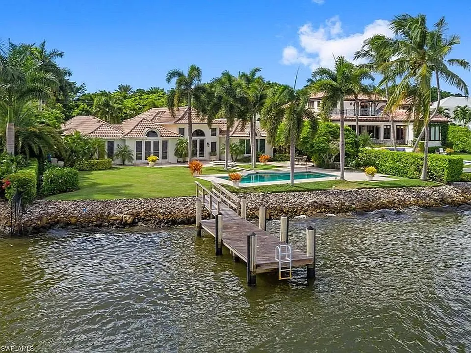 1633 Galleon Dr