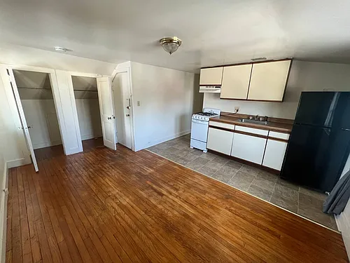 107 Caroline St #6 Photo 1