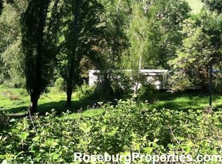 3078 Scotts Valley Rd, Yoncalla, OR 97499