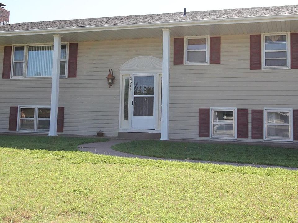 1st image of 3314 Country Ln
