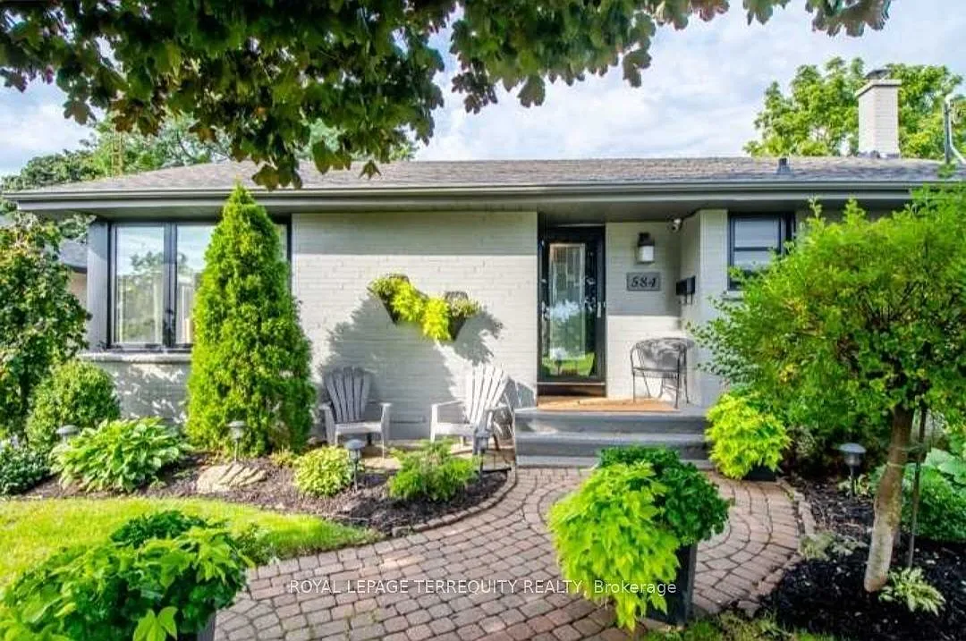 3 bed, $2,450 — Photo 2