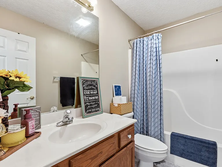 8400 Lesley Marie Ln — Photo 20