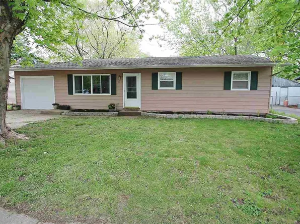 7801 Scott Ln, Machesney Park, IL 61115