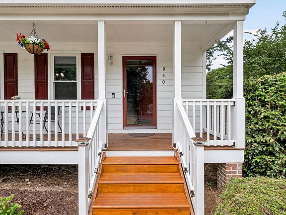 5th image of 920 Fairlong Rd