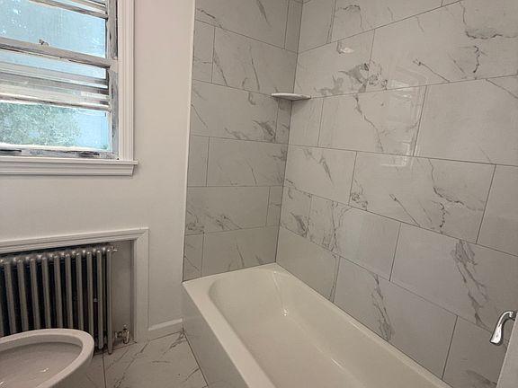 4th image of 123 Summit Ave #1