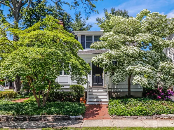 217 Midland Ave, Metuchen, NJ 08840